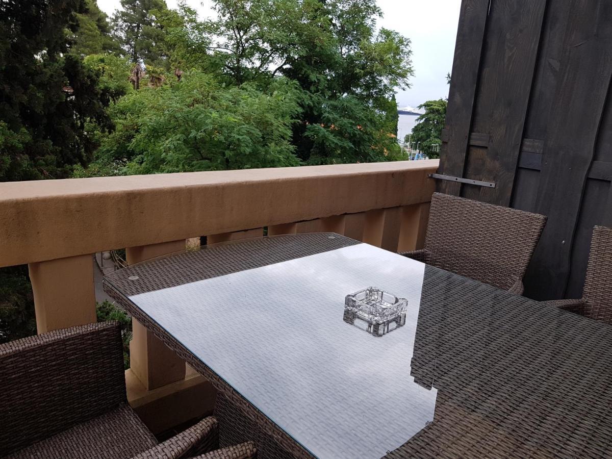 Apartment Nena With Private Free Parking Опатия Экстерьер фото